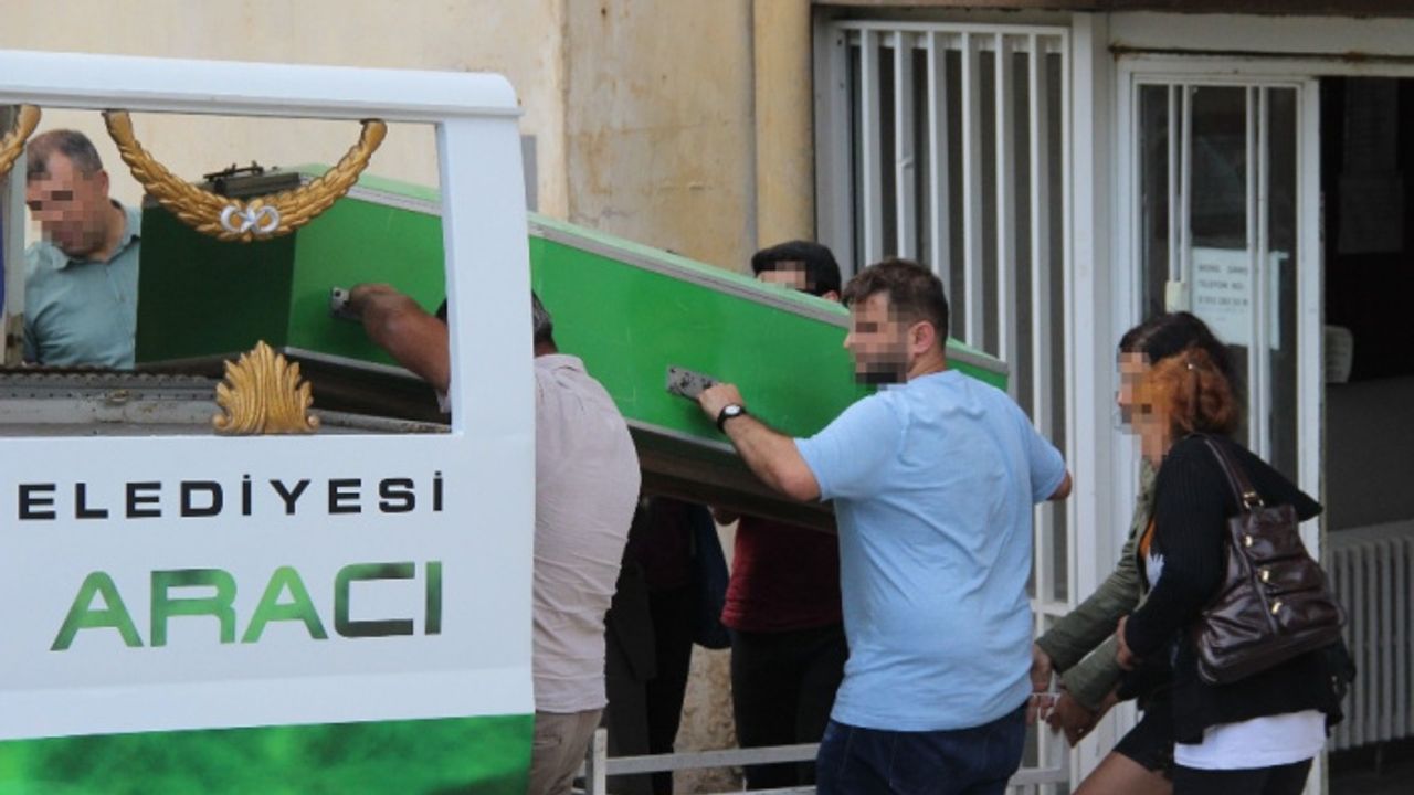 Teröristlerin cesetleri aileleri tarafından morgdan alındı
