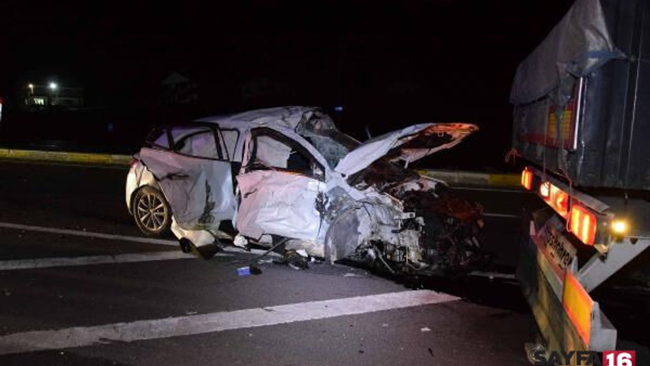 Otomobil hurdaya döndü 1 ölü, 2 yaralı