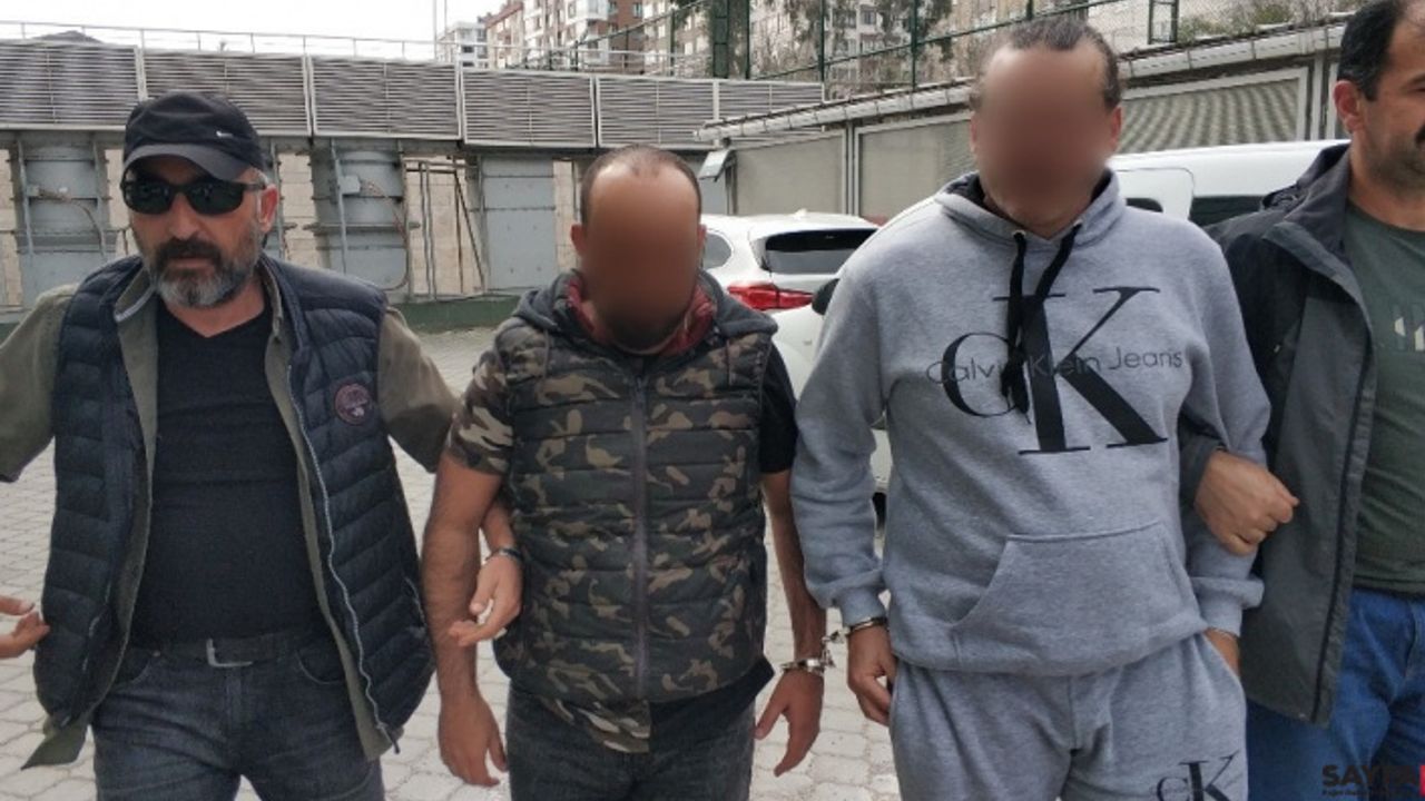 Çocuk pornosu paylaşımı yapan 2 yabancıya gözaltı