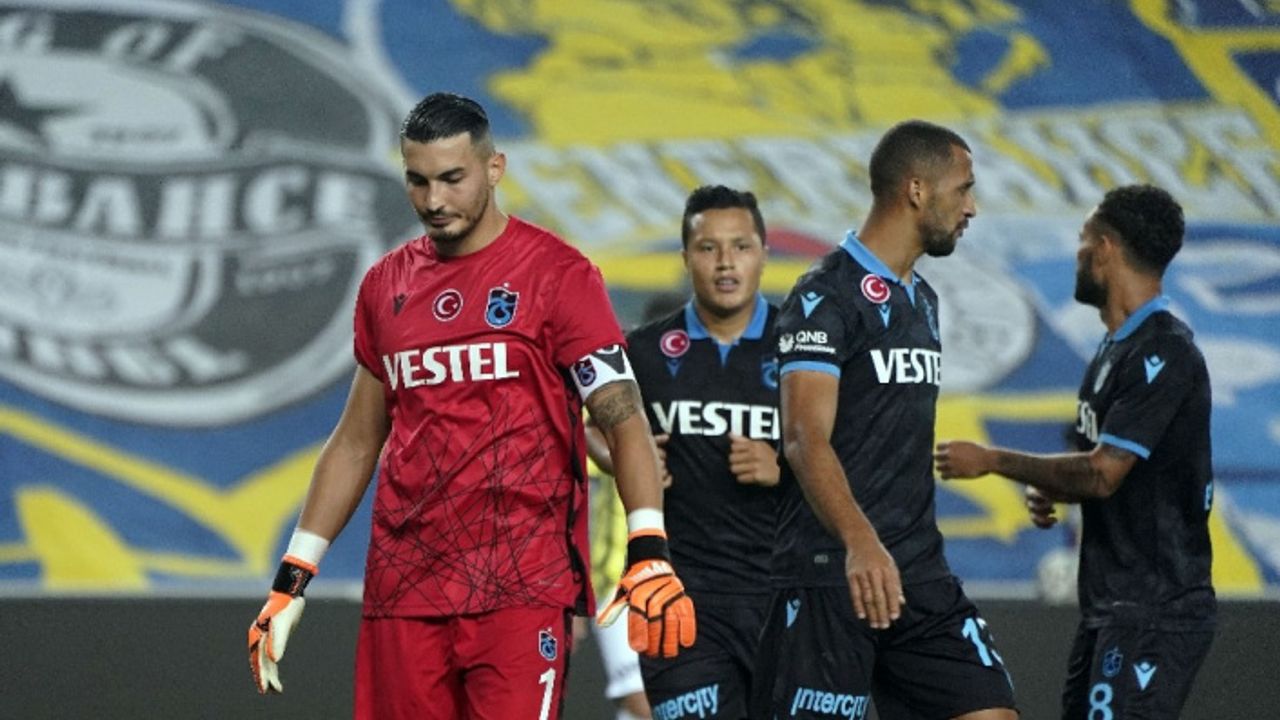 Süper Lig: Fenerbahçe: 3 - Trabzonspor: 1 (Maç sonucu)