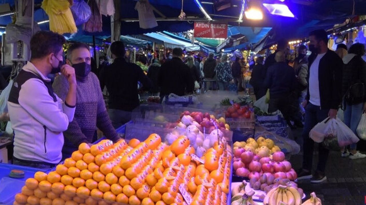 Bursa’nın çarşı ve pazarlarında 80 saatlik kısıtlama öncesi yoğunluk