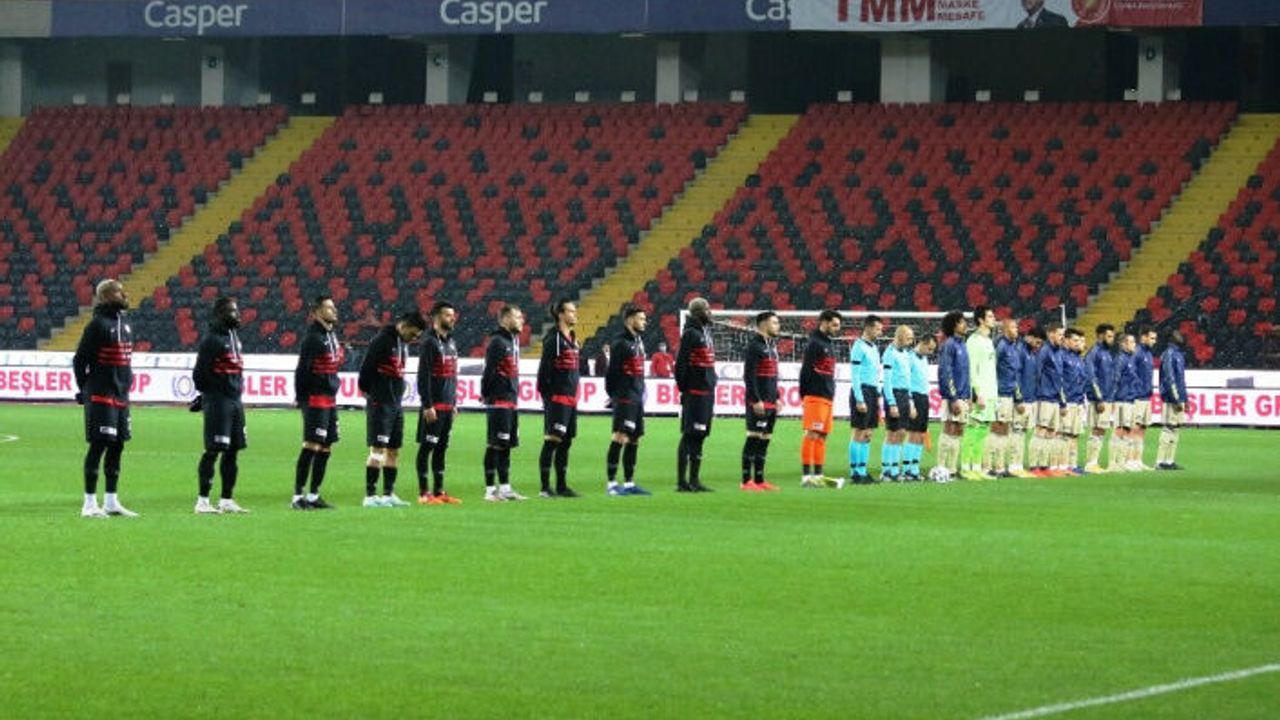 Süper Lig: Gaziantep FK: 1 - Fenerbahçe: 0 (Maç devam ediyor)