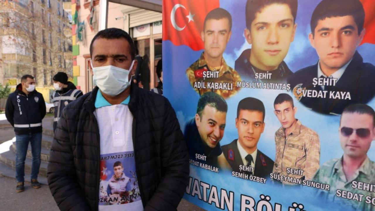 HDP önündeki aileler 540 gündür çocuklarından gelecek haberi bekliyor