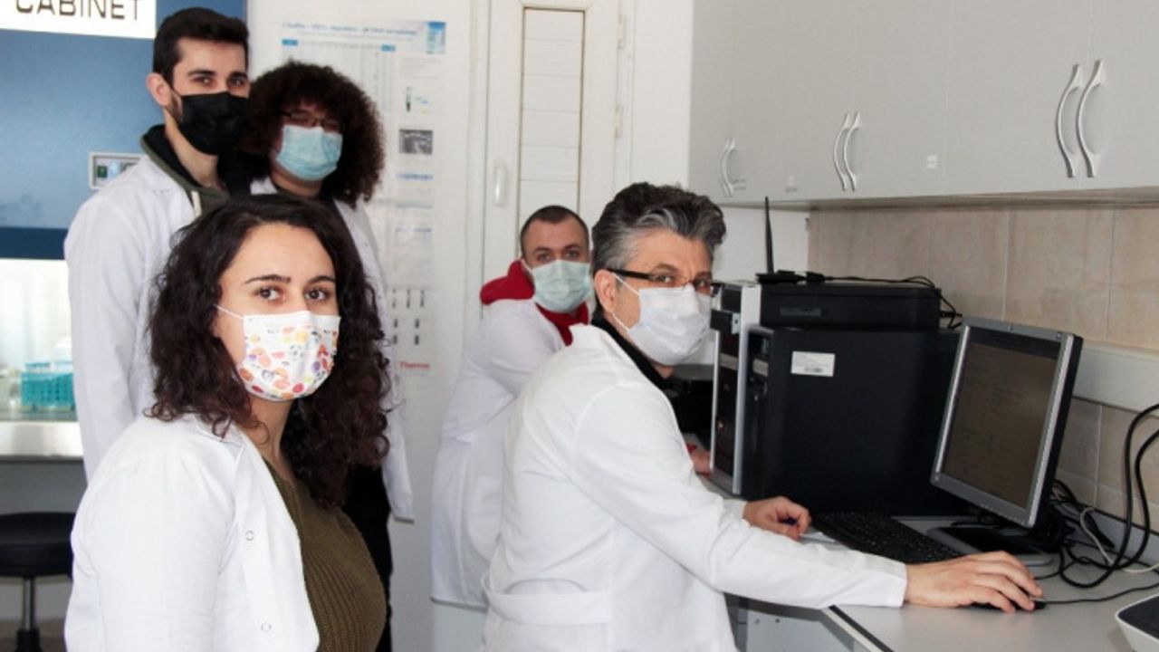 Türk Bilim İnsanları virüse karşı ilaç adayı bileşeni buldu