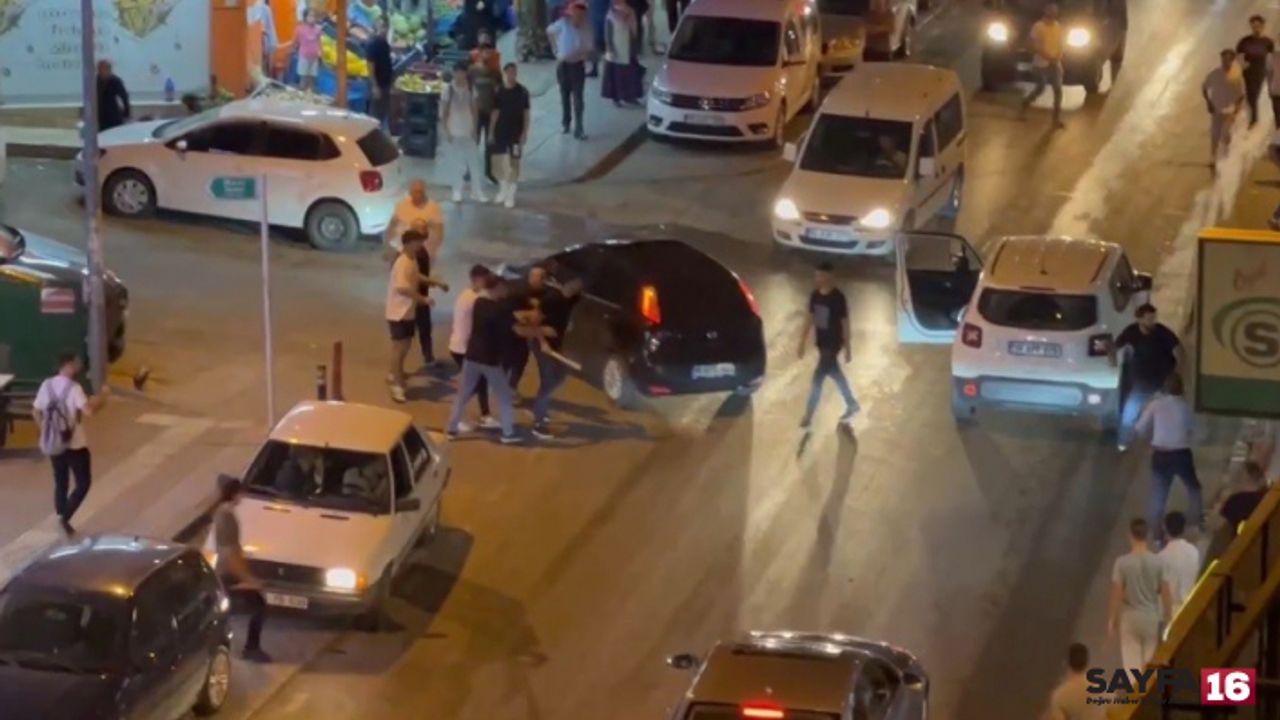 Bursa'da silahlı kavga! Akrabalar birbirine girdi, 3 yaralı