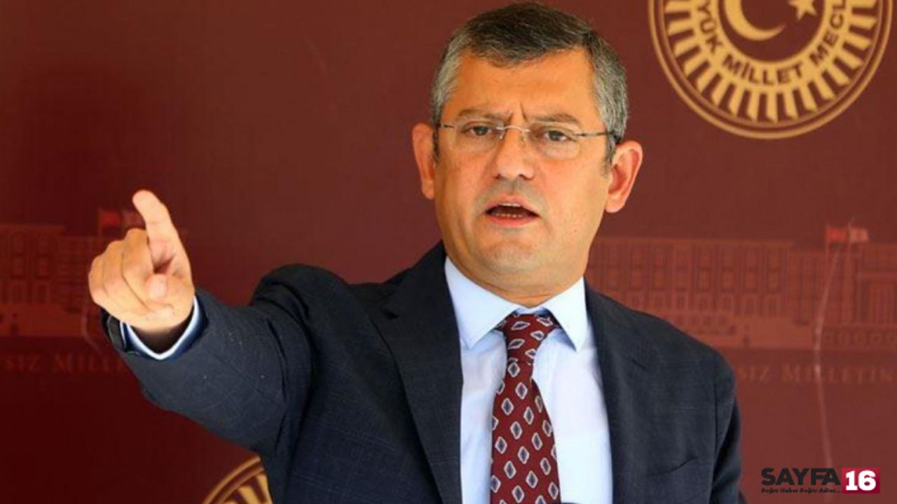 CHP'li Özel'den Gülşen açıklaması: Maksadını aşmış bir espri