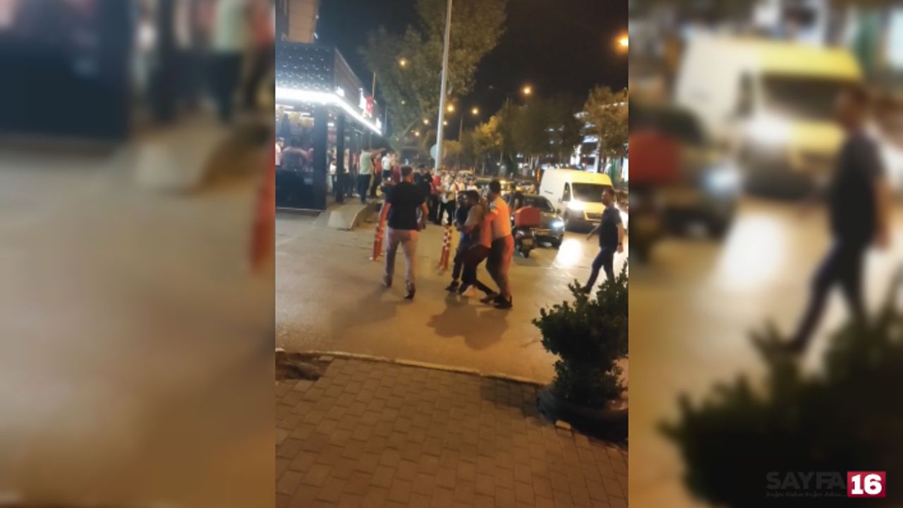Çorbacıda yan bakma kavgası sokağa taştı