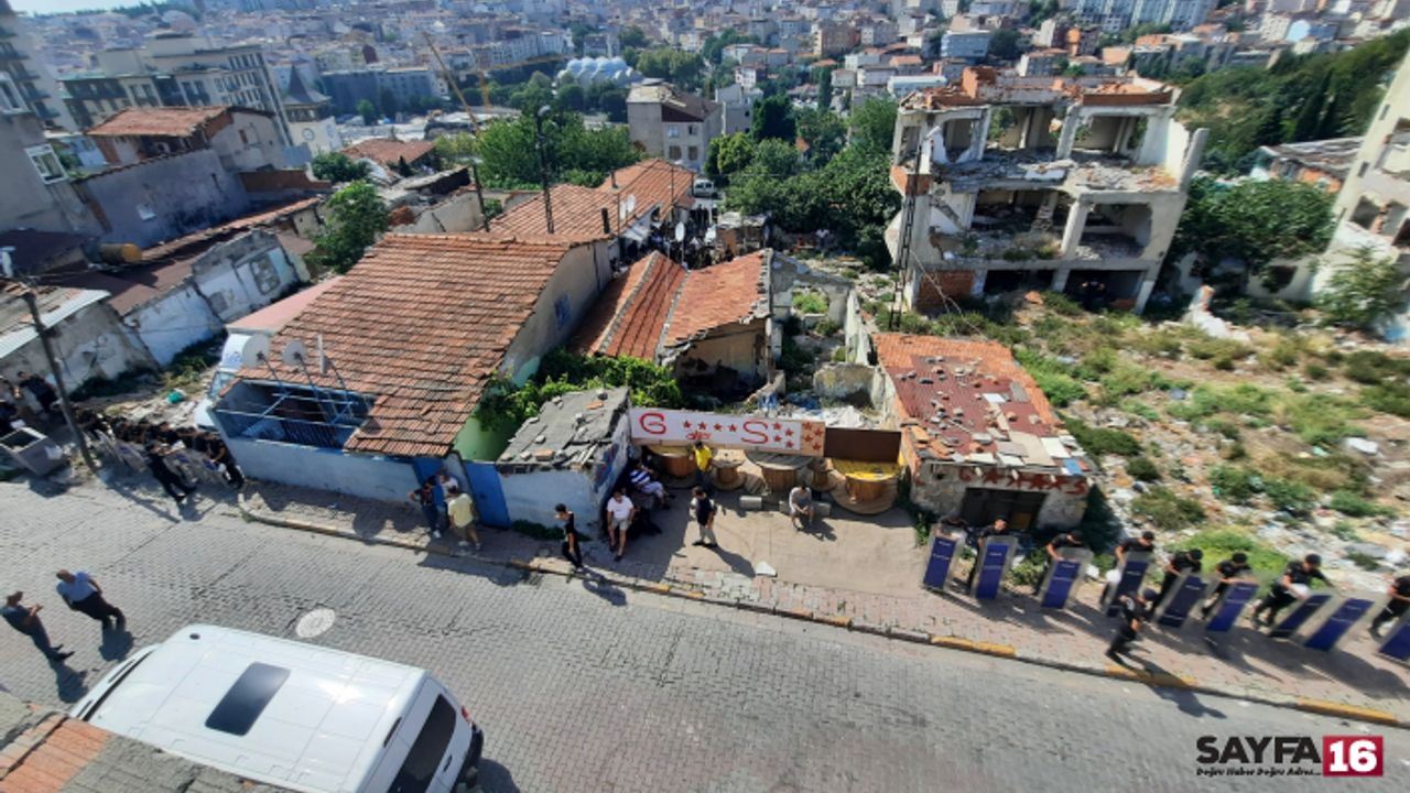 Hacıhüsrev’deki vatandaşlar polis zoruyla tahliye ediliyor