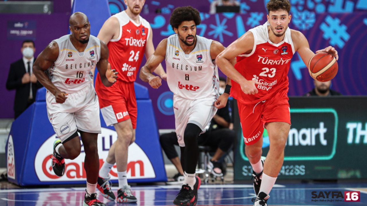 12 Dev Adam'dan kritik galibiyet