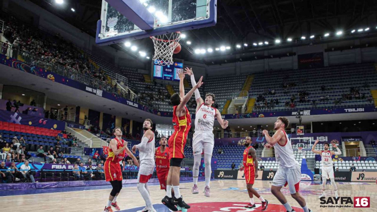 12 Dev Adam son 16'da. Rakip Fransa.