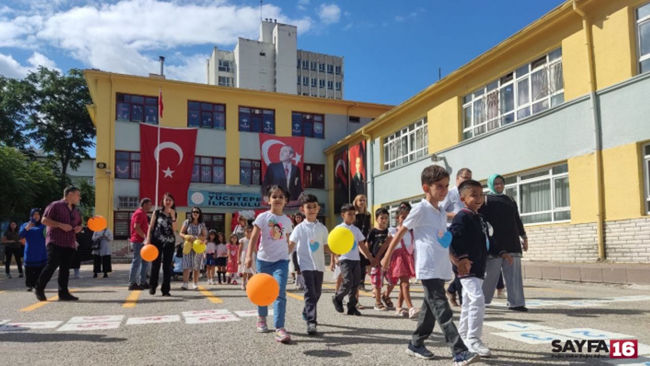 Okul öncesi ile birinci sınıf öğrencileri uyum eğitimlerine başladı