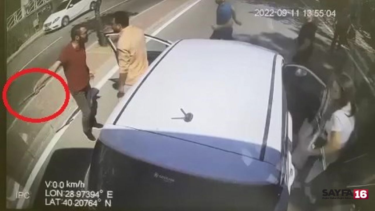 Otobüs şoförüyle otomobil sürücüsünün sopalı kavgası