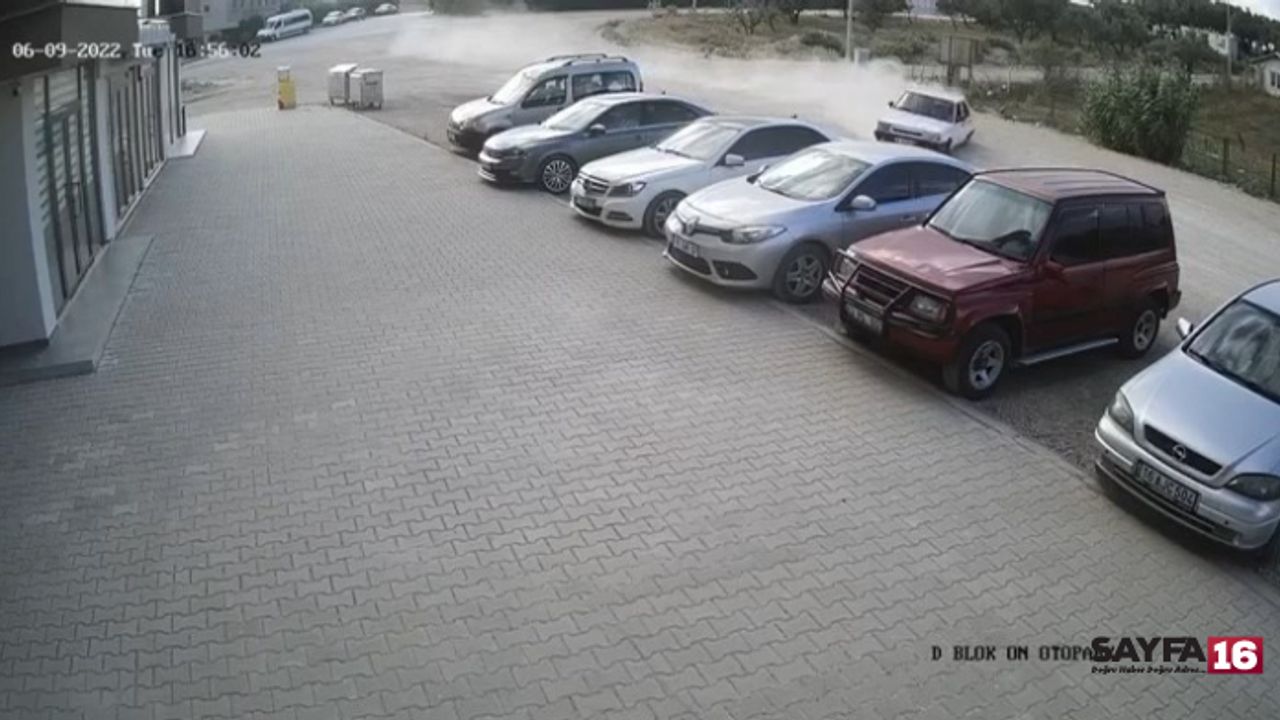 Tofaş'la yanlayan kadın şoför, kaza yaptı. Direksiyona erkek geçti
