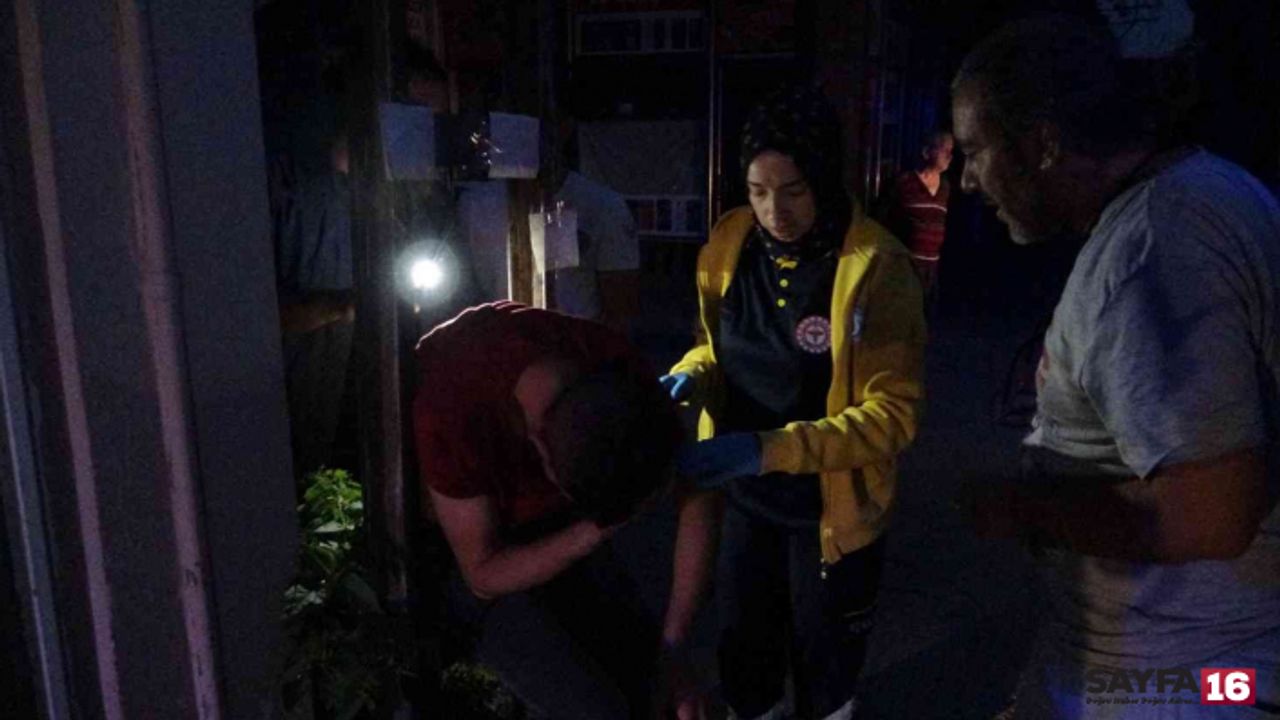 Bursa'da yakalanan hırsız önce dövüldü sonra direğe bağlandı