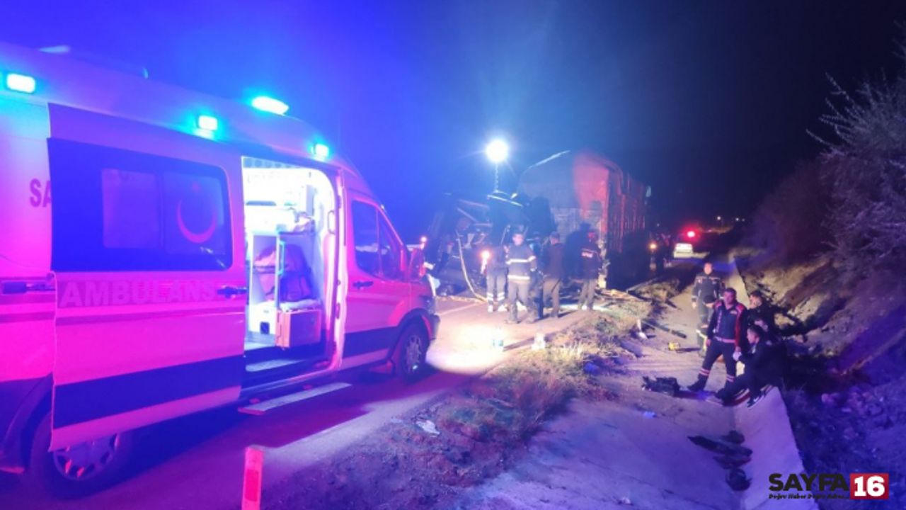Tiyatro oyuncularının feci kazası: 3 ölü, 8 yaralı