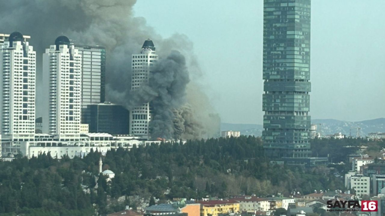 İstanbul'da AVM'de büyük yangın