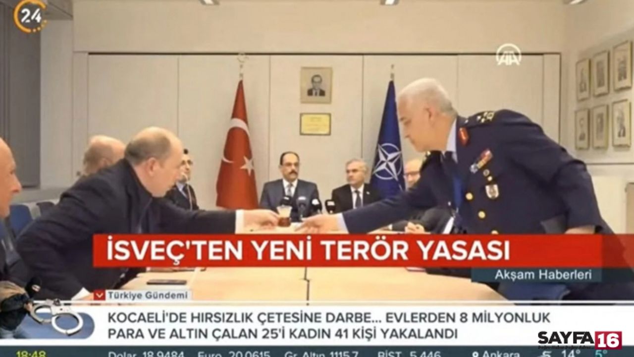 NATO zirvesinde Korgeneral'in davranışı tartışma yarattı