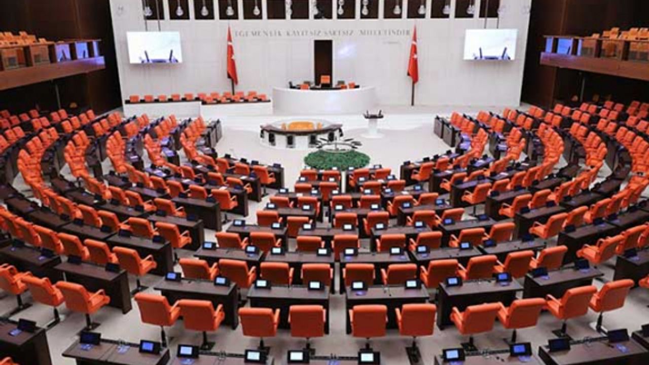 Meclis Başkanı bugün seçiliyor. 7 aday!!