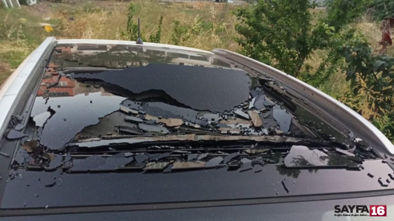 Orhangazi'de ilginç olay!! Kemik parçaları otomobilin tavanını parçaladı