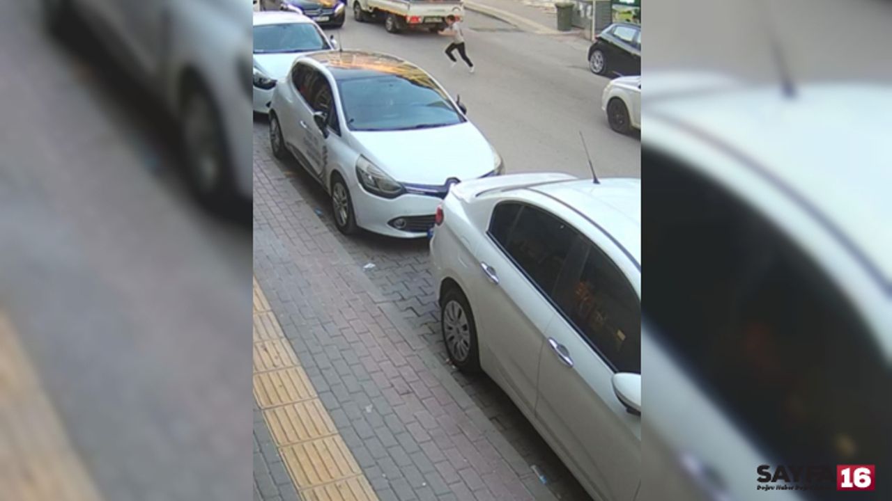 Bursa'da yola aniden fırlayan çocuğa otomobil çarptı