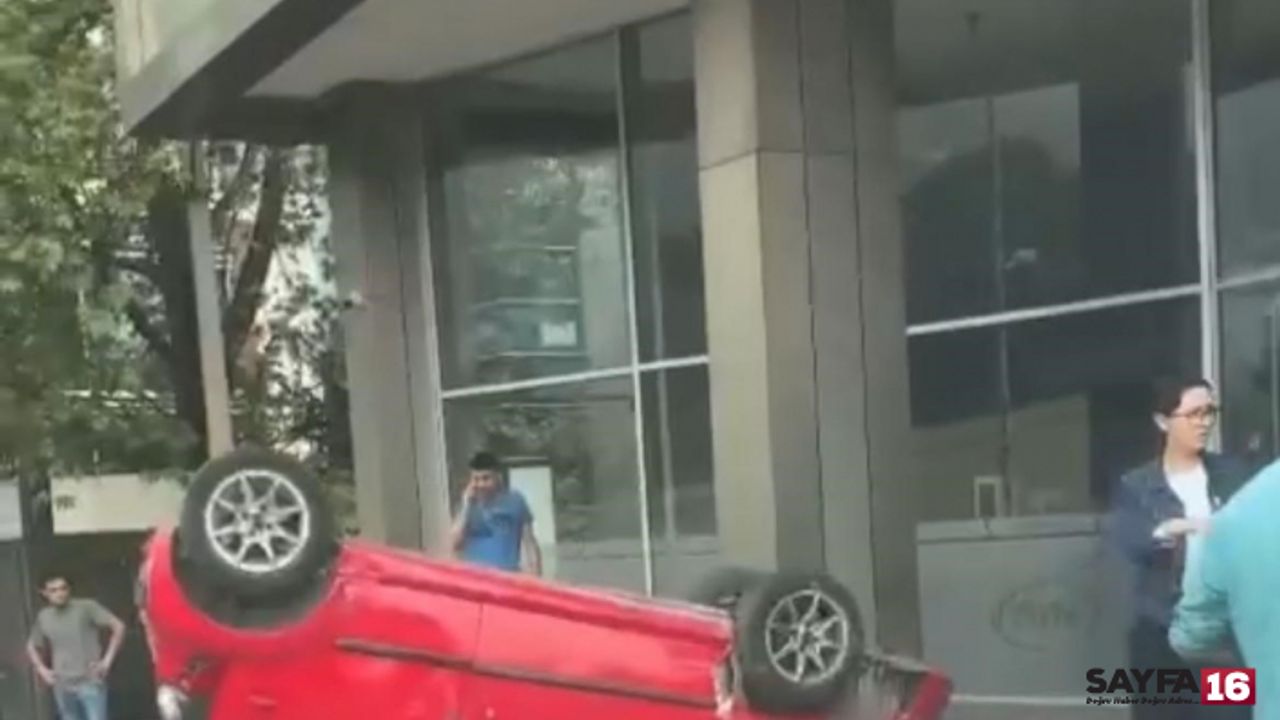 Bursa'da araçla takla atan kadın, can havliyle kızına koştu