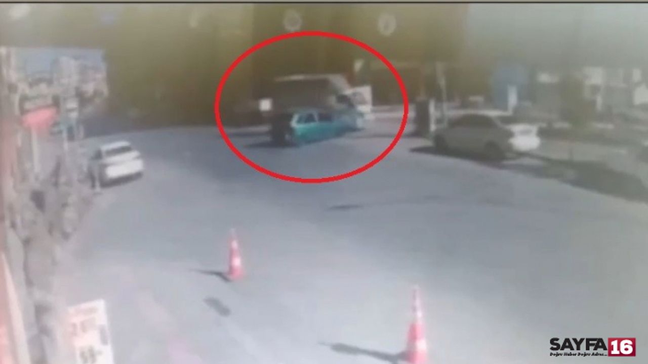 Bursa'da yolu ortalamayınca kafa kafaya çarpıştılar