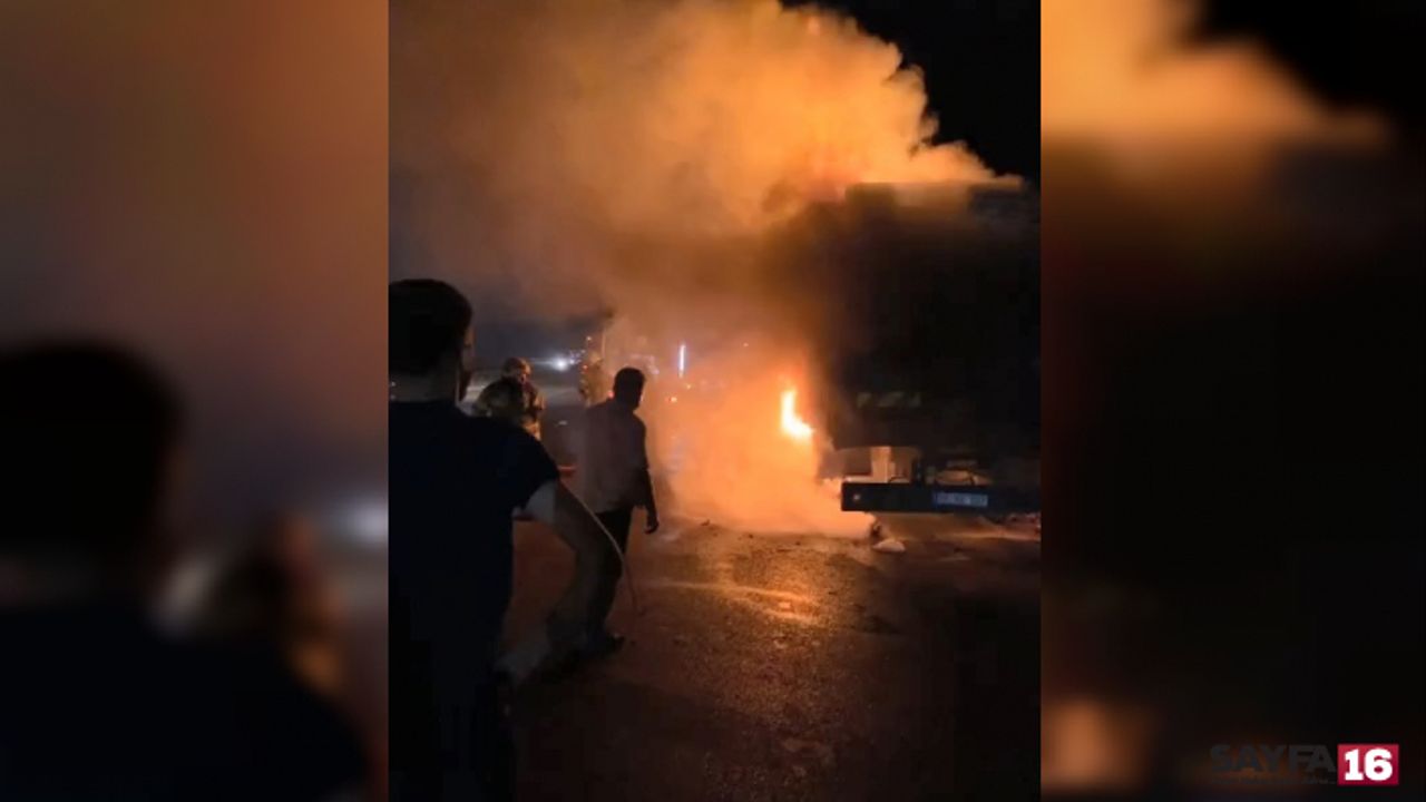 Bursa’da arı yüklü kamyon alev alev yandı!