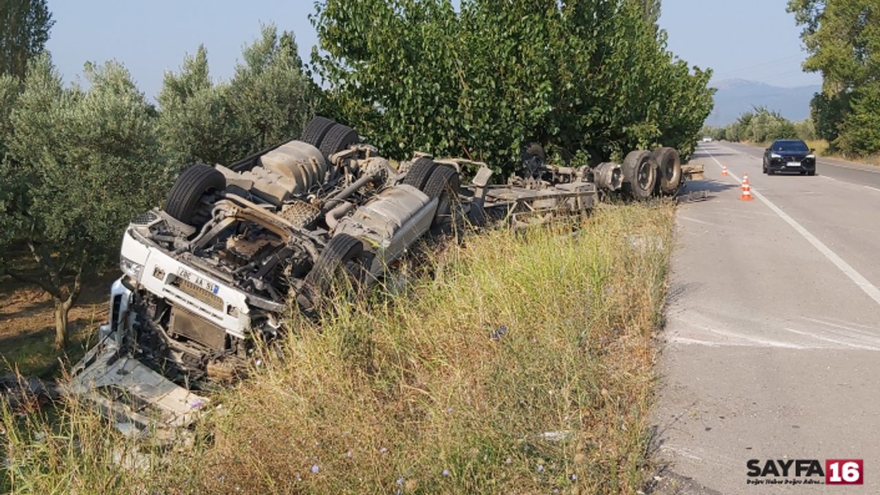 Koca tır böyle takla attı! Şoför hastanede..