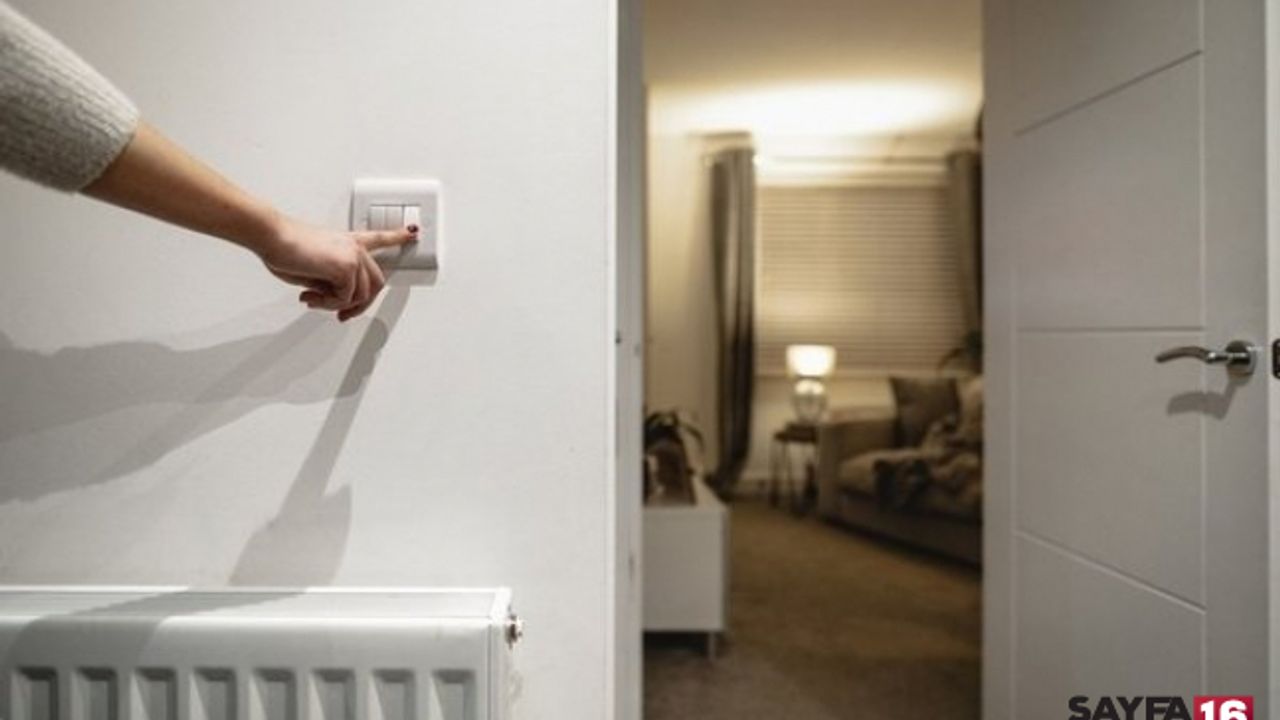 1 Ekim'de Elektriğe Gelecek Zam Vatandaşı Etkileyecek mi?