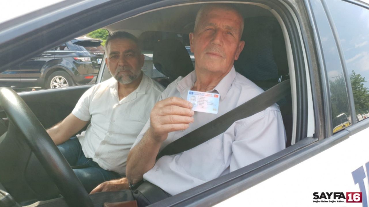 73 yaşında 30. denemesinde ehliyet aldı