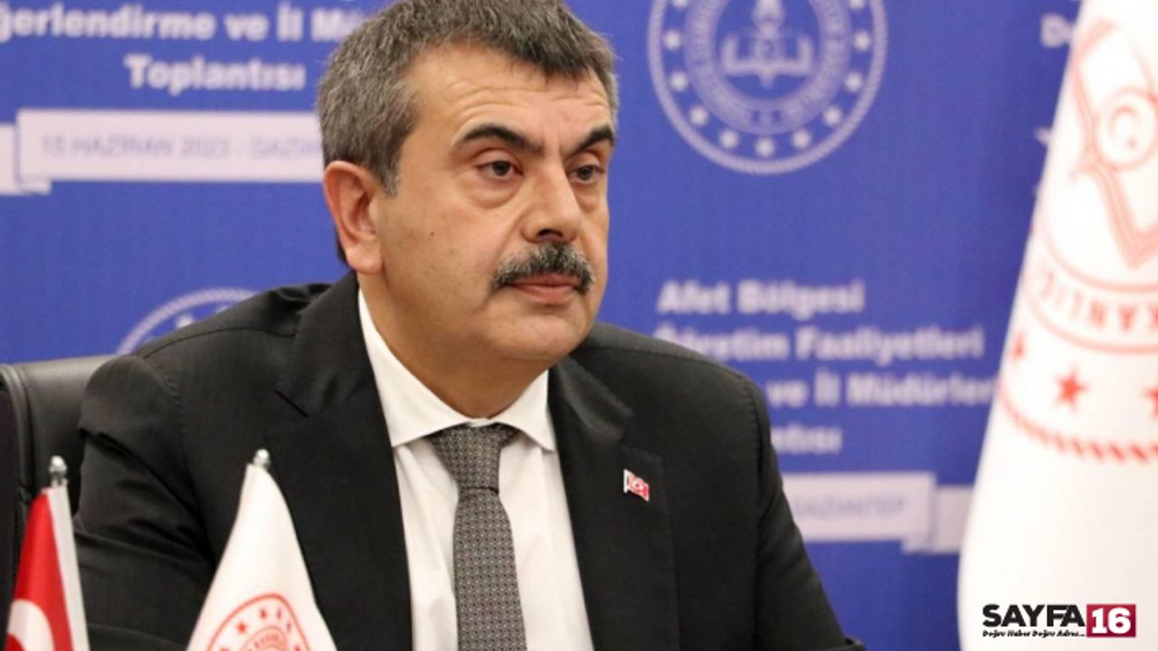 Bakan duyurdu: Okullarda cep telefonu kararı