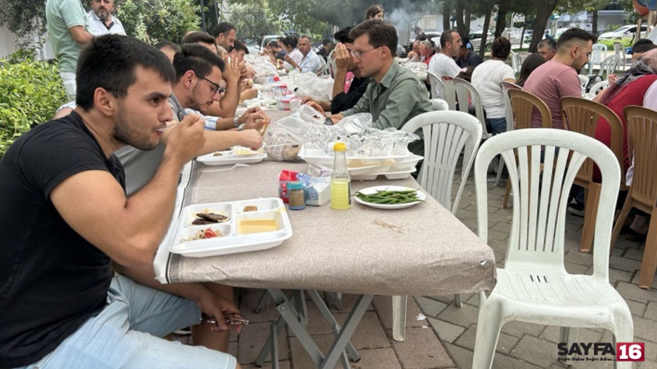 Bedava yemek için 'Mevlüt Bulma' grubu