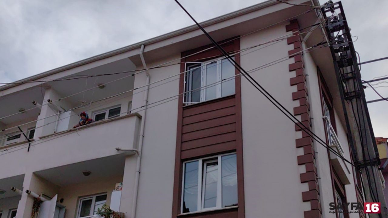 Bursa'da Camdan Düşen Çocuk Ağır Yaralandı
