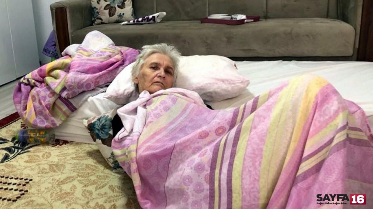 Bursa'da sağır ve dilsiz yatalak hasta Sayide teyze yardım bekliyor