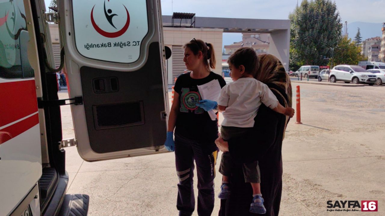 Bursa’da 2 Yaşındaki Çocuk Çivi Yuttu! Yürekler Ağızlara Geldi