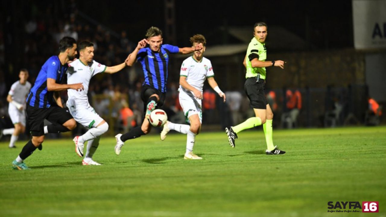 Bursaspor Beyoğlu Yeni Çarşı'ya Konuk Oluyor. Maçı Kimse Yayınlamıyor