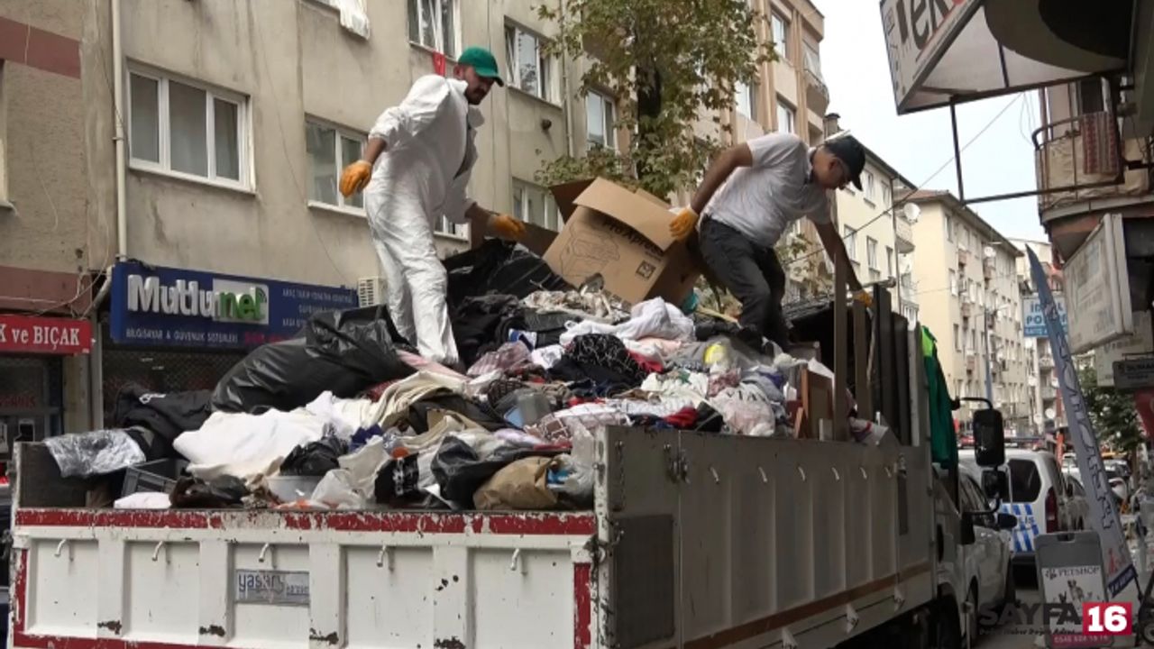 Sokak Sokak Çöp Topladı, Babasının Evinde Biriktirdi