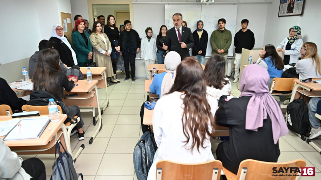 Bursa'da Üniversite Adaylarına Ücretsiz Kurs Desteği