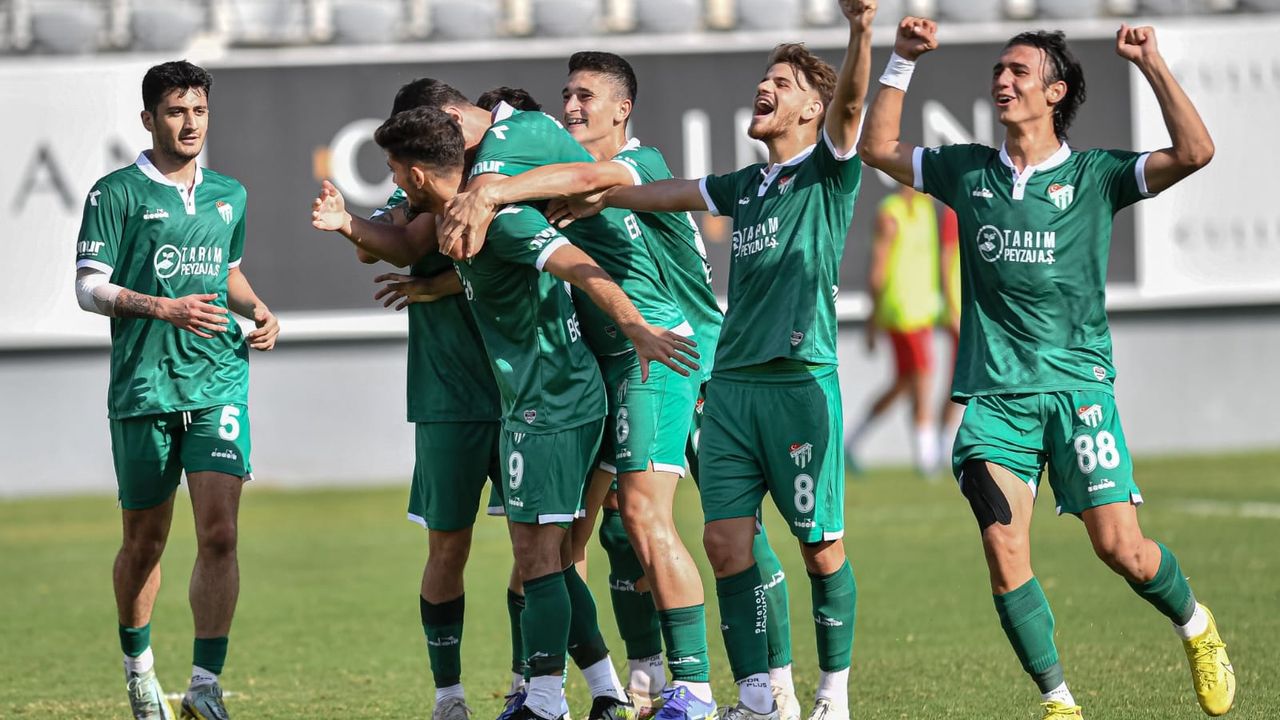 Bursaspor Deplasmanda İlk Kez Kazandı