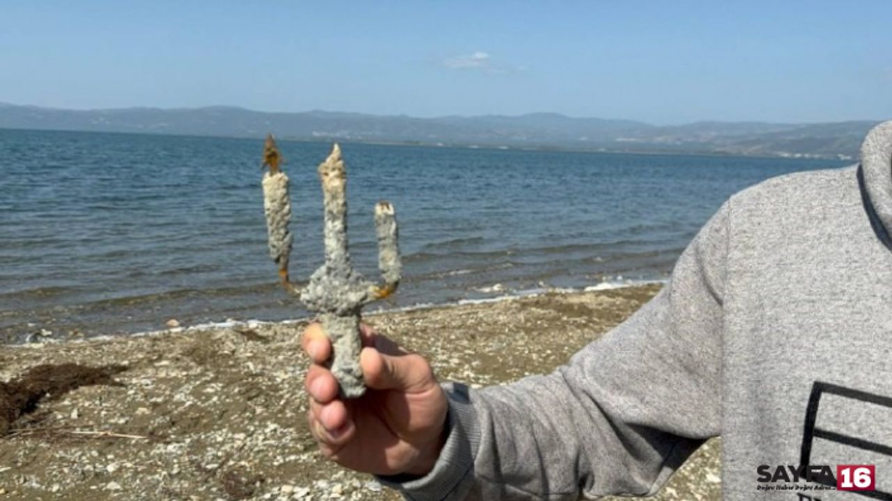 İznik Gölü'nde 2 Bin Yıllık Mızrak Ucu Bulundu