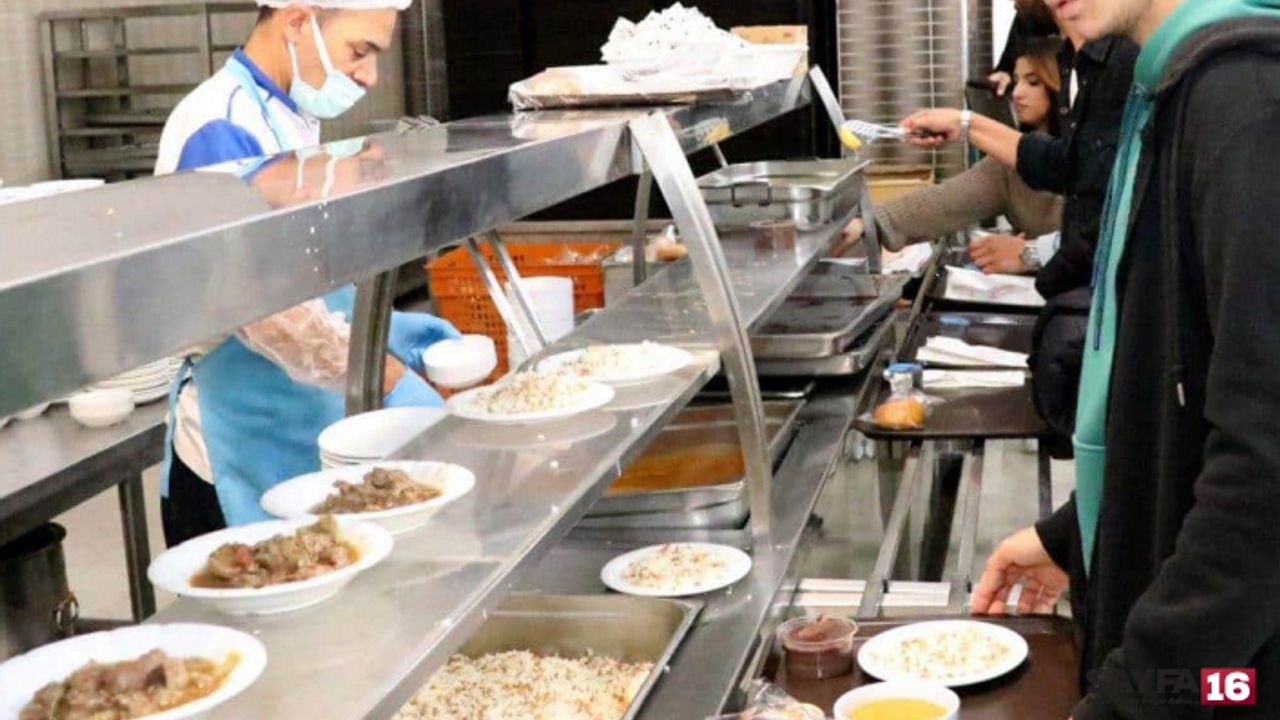 Üniversite Öğrencilerinin Dramı! Karnını Doyurabilen Felsefe Yapsın...