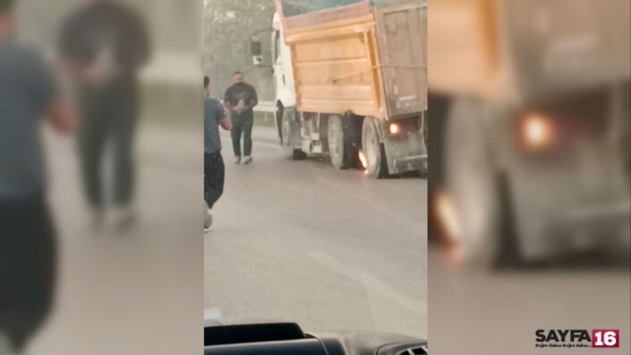 Bursa'da Seyir Halindeki Kamyonun Tekerleği Uçtu, Facianın Eşiğinden Dönüldü