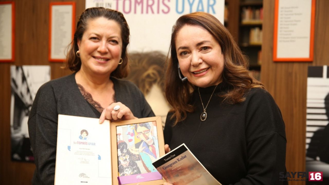 Kızılcık Şerbeti'nin Pembesi Sibel Taşçıoğlu Nilüfer'de Çocuklara Kitap Okudu