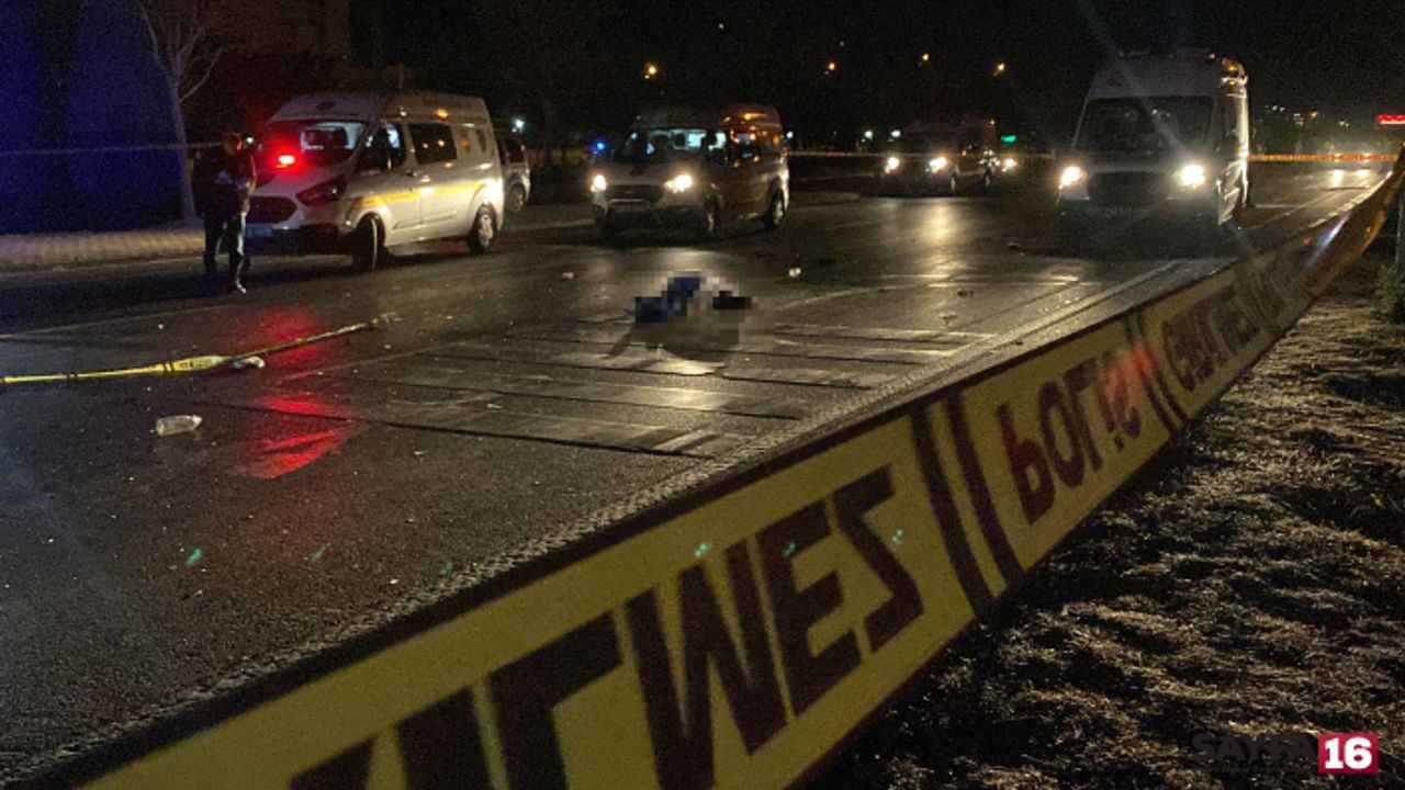 Konya'da Korkunç Kaza, Otomobil Yayalara Çarptı: 5 Ölü, 5 Yaralı