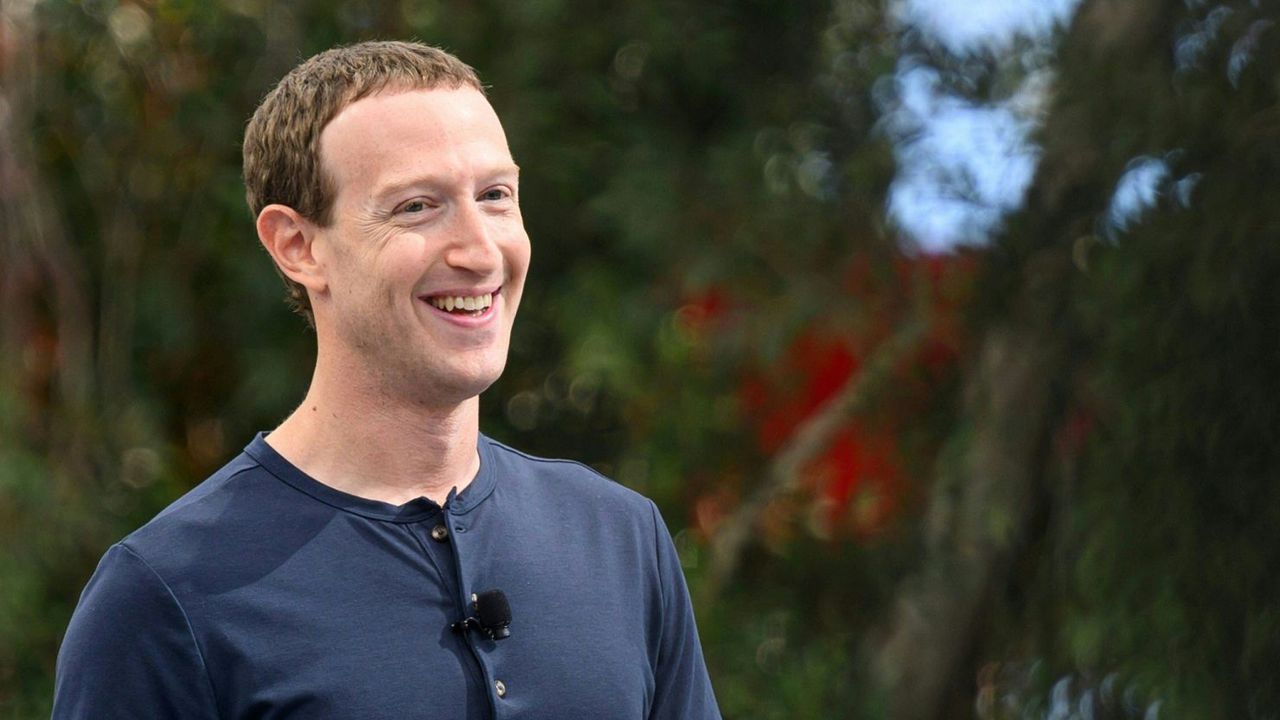 Mark Zuckerberg Sadece Birkaç Saatte 28 Milyar Dolar Kazandı!
