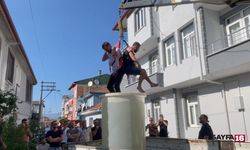 İznik’te ilginç gelenek: Damadı vince astılar