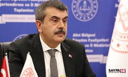 Bakan duyurdu: Okullarda cep telefonu kararı