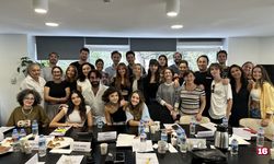 Birce Akalay ve Mert Fırat'lı Bir Derdim Var Dizisi Geliyor