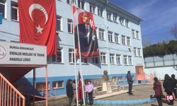 Okul müdürüne makamında öğrencinin ablası saldırdı