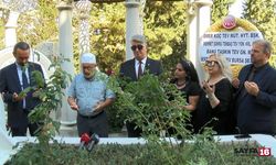 Zeki Müren Bursa'da Vefatının 27’nci Yılında Kabri Başında Anıldı